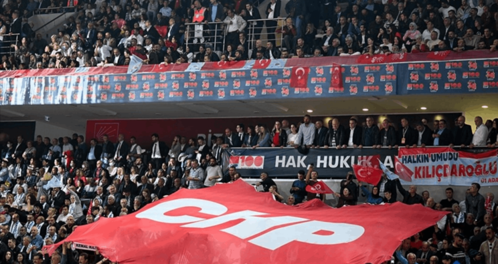 CHP'li Ümit Uysal Kılıçdaroğlu'nun Aday Olmaması Halinde Genel Başkanlığa Aday Olacağını Açıkladı