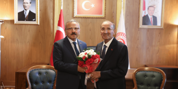 Bekir Bozdağ Sağlık Gerekçesiyle TBMM Başkanvekilliğini Yusuf Beyazıt’a Devretti